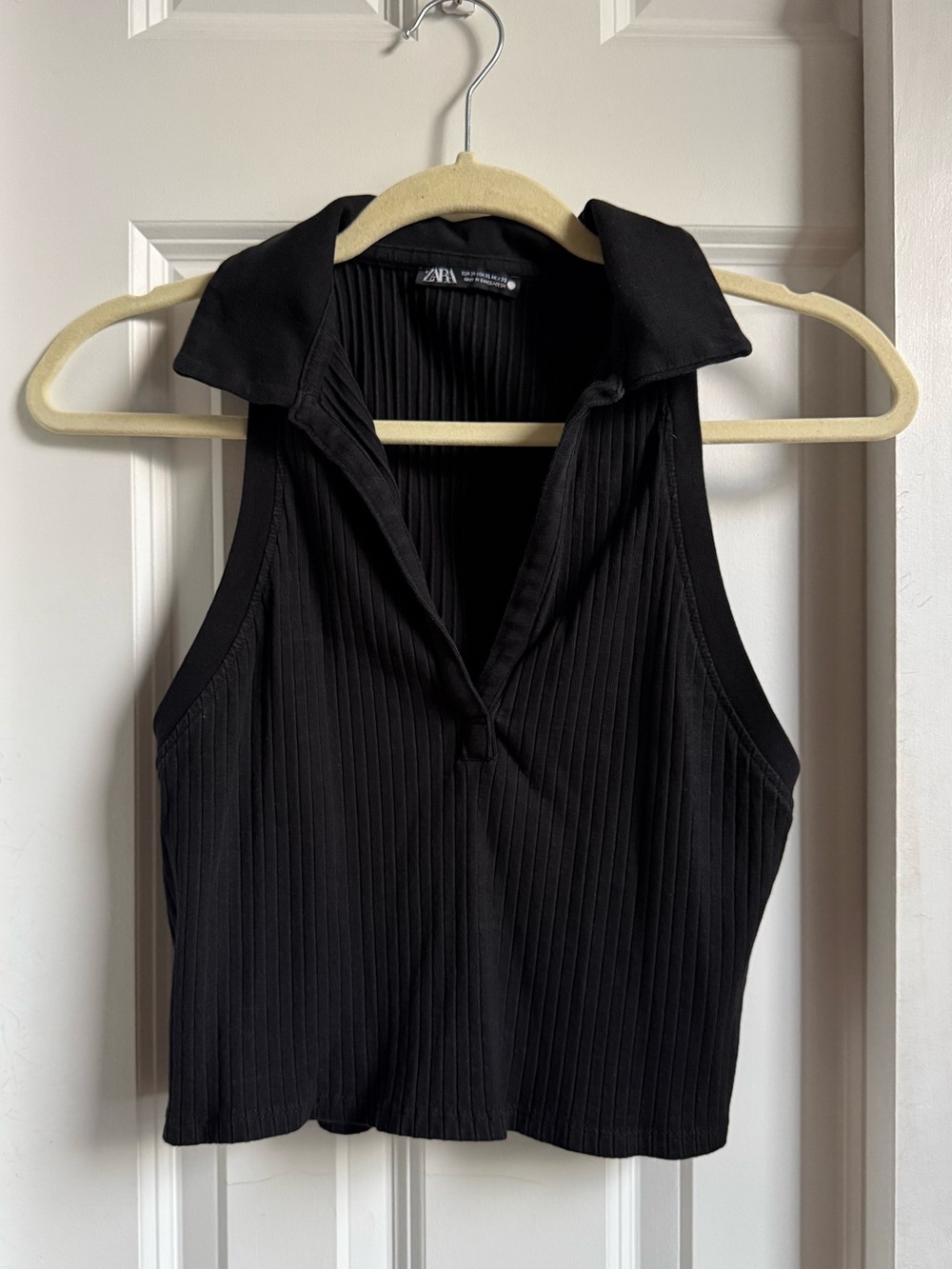Zara Ribbed Collared Sleeveless Tank in Black